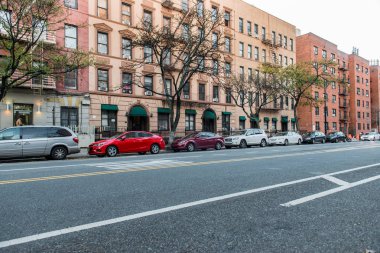 New York'ta binalar ile genel manhattan şehir dışına Batı Yakası sokak