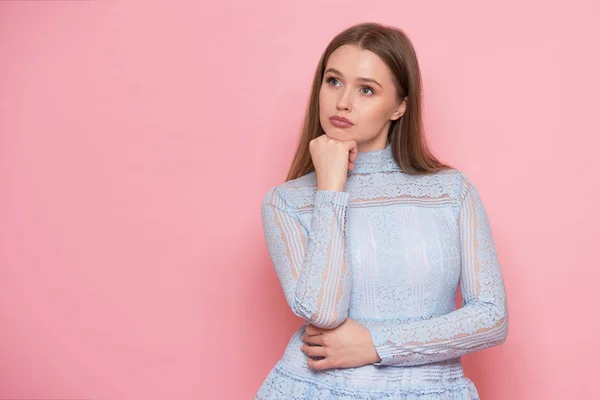 Young Adult Beautiful Pensive Woman Thinking New Ideas Looking Side — Stock Photo, Image