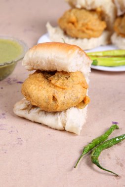 Hint özel geleneksel kızarmış yemek vada pav