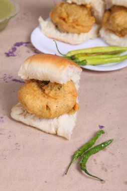 Hint özel geleneksel kızarmış yemek vada pav