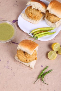 Hint özel geleneksel kızarmış yemek vada pav