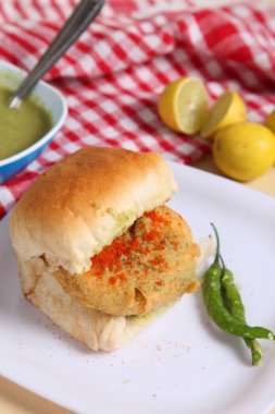 Hint özel geleneksel kızarmış yemek vada pav