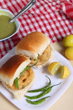 Hint özel geleneksel kızarmış yemek vada pav