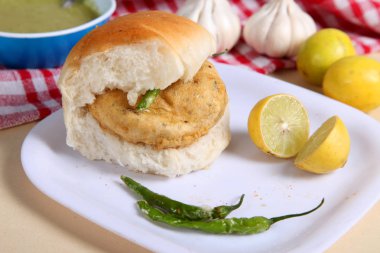 Hint özel geleneksel kızarmış yemek vada pav