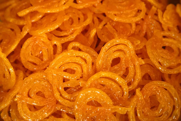 Lezzetli jalebi yağı tavada kızartma