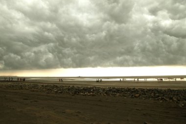 Sahilde fırtına geliyor