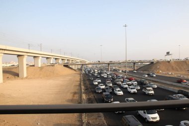  Gün batımında, Suudi Arabistan Cidde çölde yollar