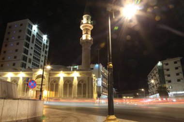 Cidde, Suudi Arabistan 'da gece balad (alışveriş alanı) yakın bin Laden Camii