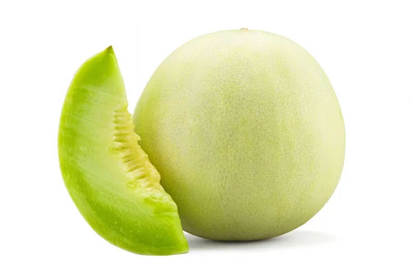 Taze bal çiği ya da kavun dilimi beyaz arka planda kırpma yolu ile izole edilmiş meyve
