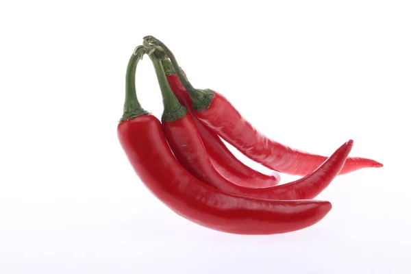 Peperoncino Isolato Fondo Bianco Percorso Ritaglio Peperoncino Maturo — Foto Stock