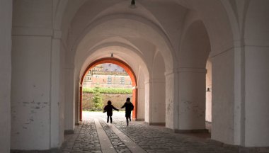 Elsinore, Kuzey Avrupa'nın en iyi Rönesans kale Copenhagen kuzeyinde yapılan Kronborg Kalesi'ne