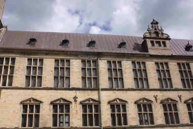 Elsinore, Kuzey Avrupa'nın en iyi Rönesans kale Copenhagen kuzeyinde yapılan Kronborg Kalesi'ne
