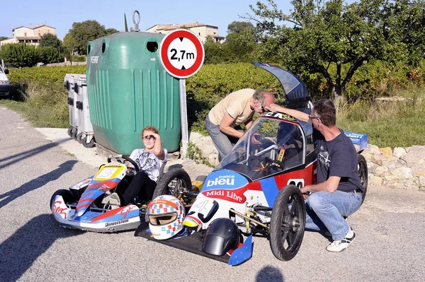 Carrera soapbox organizado en el pueblo de Tornac —  Fotos de Stock