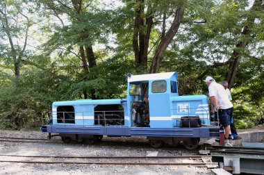 Küçük turistik tren Saint Ju arasındaki Sainte Cecile d'Andorge