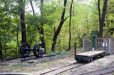 Küçük turistik tren Saint Ju arasındaki Sainte Cecile d'Andorge