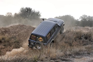 Bir büyük kir Höyük geçirilmesi