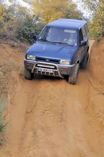 Nissan Terrano em ação — Fotografia de Stock