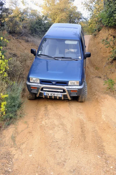 Nissan Terrano en acción — Foto de Stock