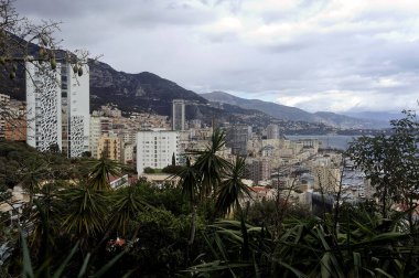 Egzotik bahçenin yükseklerinden Monako 'nun havadan görünüşü