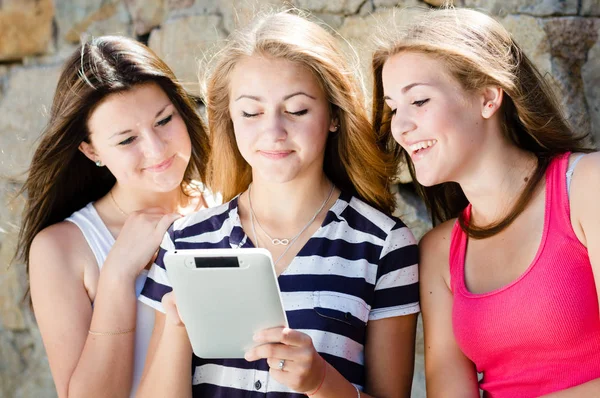 Closeup Portrait Three Teenage Girls Friends Taking Selfie Digital Tablet — Stock Photo, Image