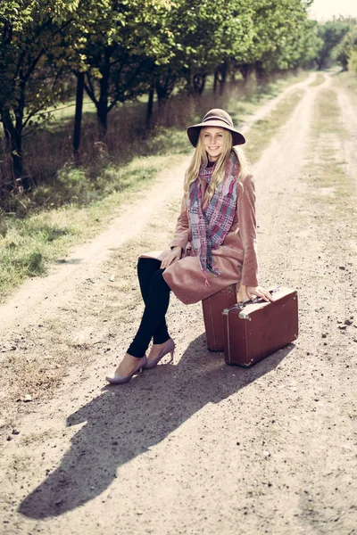 Woman Alone Vintage Suitcase Hitchhiking Empty Road Outdoors Travel Abroad — Stock Photo, Image