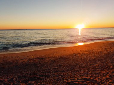 Renkli doğal günbatımı kıyı, okyanus plaj sahne açık havada arka plan
