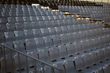 Boş sandalye satır ziyaretçi soyut olay desen arka plan için hazır