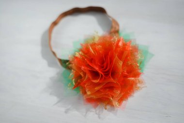 Güzel dekoratif renkli yay tasarım, özel bir olay için çiçek şerit. Festival, Noel ve yeni yıl hediye arka plan. Neşeli doku eleman ve yaratıcı aşk kartı yüzey için görüntü kadar kapatın