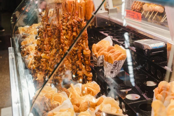 Snacks Standot Boqueria Piacon Barcelonában Spanyolország — Stock Fotó