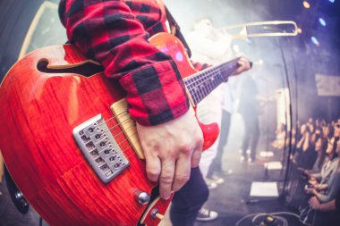 elektrik gitar rock konseri