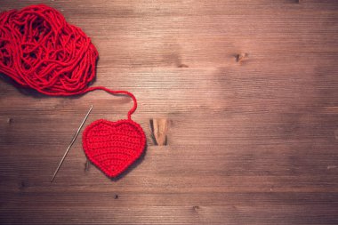 Sevgililer günü örgü kalp