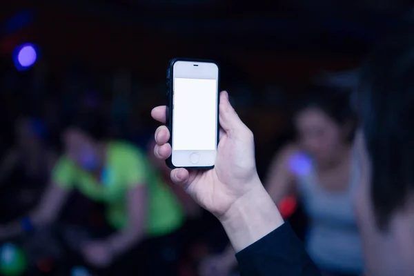 Hand mit dem Handy — Stockfoto