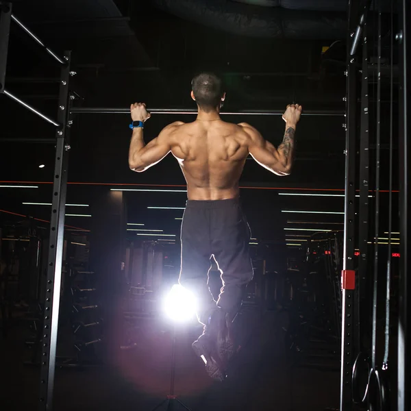 Stark Atletisk Man Fitness Modell Torso — Stockfoto