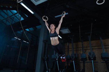 spor salonu zor eğitim kadın