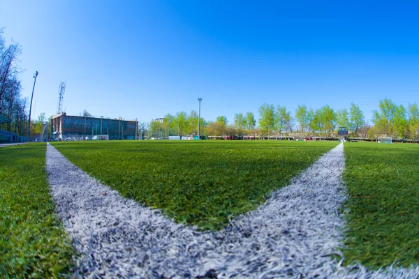 Palestra di calcio in giorno di luce solare — Foto Stock