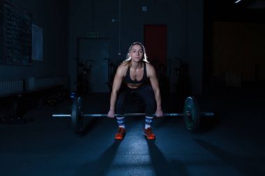 spor salonu zor eğitim kadın