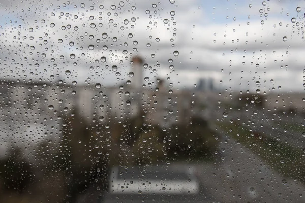 Gotas de chuva em vidro — Fotografia de Stock