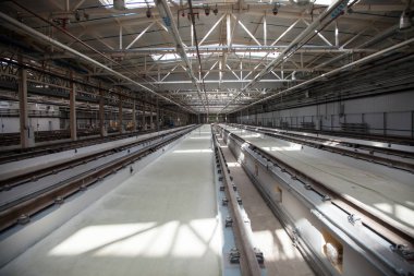 Tren bakım ve fabrika içinde