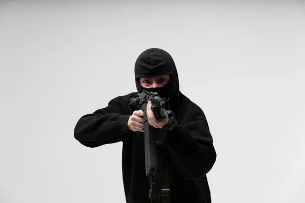 Man Mask Gun White Background — Stock Photo, Image