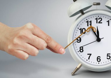 El dur çalar saat, zaman yönetimi kavramı