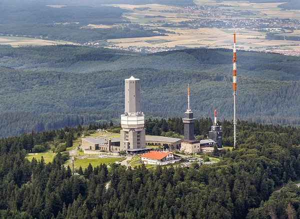 Cima di Feldberg in Assia con torre tv — Foto Stock