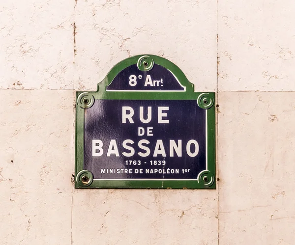 Rue de Bassano - old street sign in Paris — Stock Photo, Image