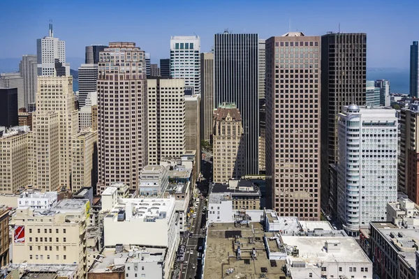 Utsikt från taket till staden san francisco — Stockfoto