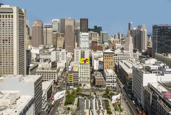 Uitzicht op de stad van San Francisco op de middag van observatie-platform — Stockfoto