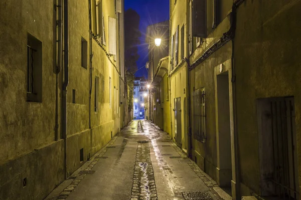 Small alley by night in Aix — Stock Photo, Image