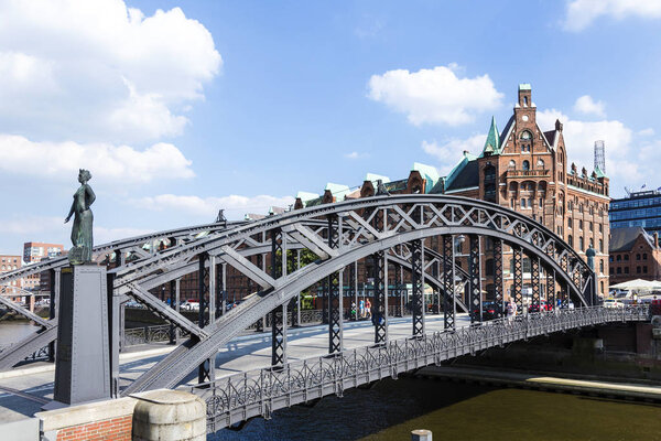 Hong Kong famous luxury Hotel Peninsula by night