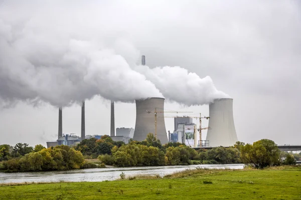 Centrale elettrica Grosskrotzenburg, fiume principale, Germania — Foto Stock