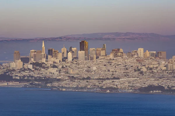 Panorama de São Francisco à luz da tarde — Fotografia de Stock