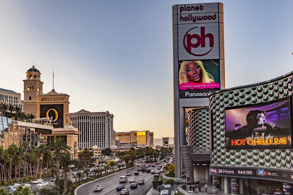 Vue sur le Strip, le célèbre casino à Las Vegas — Photo