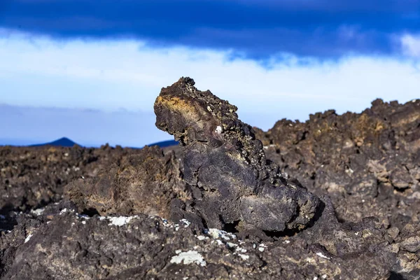 Timanfaya Milli Parkı içinde volkanik manzara — Stok fotoğraf